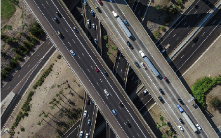 Carretera o infraestructura terrestre